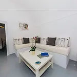 Santoimage House *