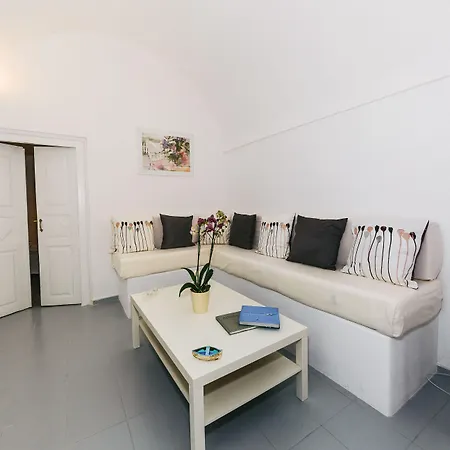 Santoimage House Nyaraló